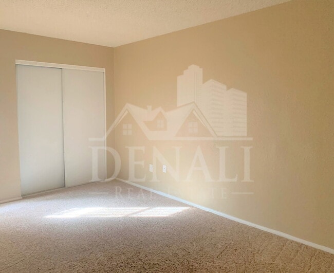 Building Photo - 2804 N 43rd Ave