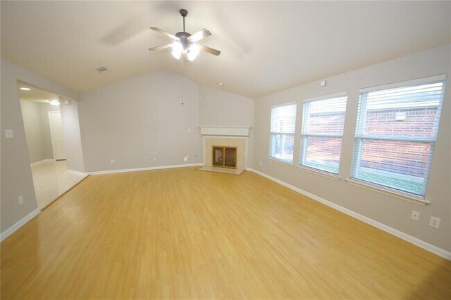 Building Photo - 9723 Misty Vine Ct