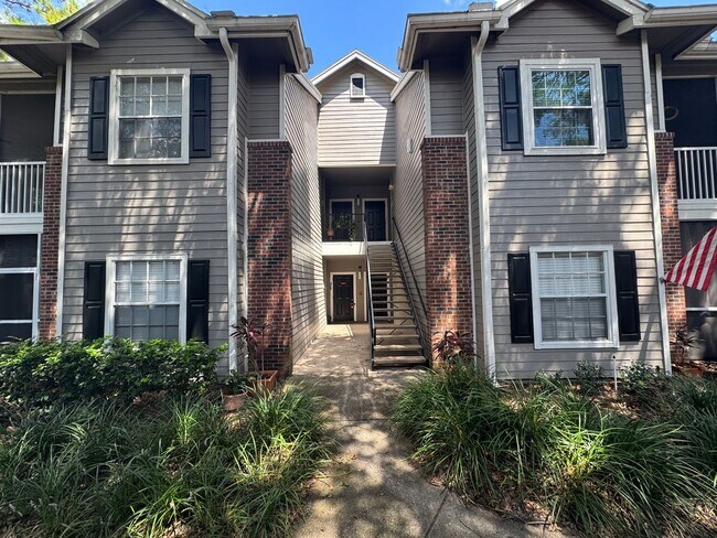 Building Photo - Fall Into Savings –$1,000 off 1st months r...
