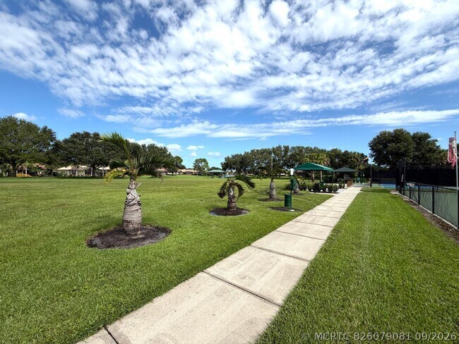 Building Photo - 8000 Carnoustie Pl