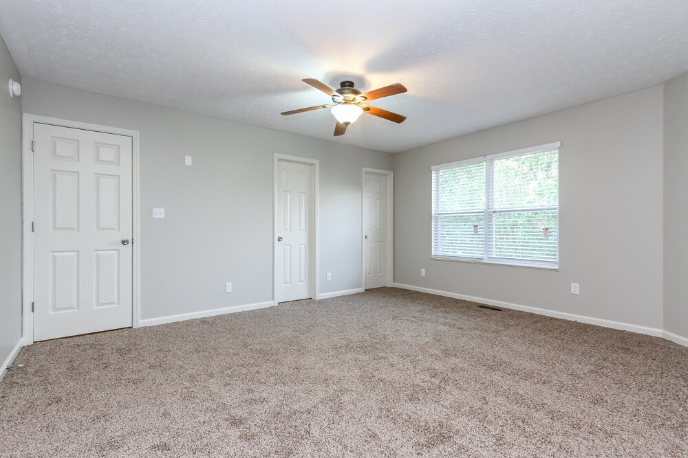 Building Photo - 5885 Gadsen Dr