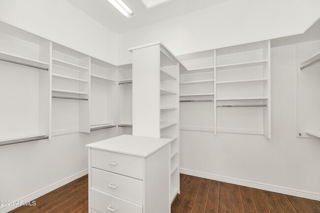 Building Photo - 11139 E Cannon Dr