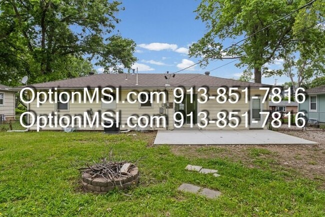 Building Photo - Welcome home to this beautifully updated 3-bedroom home in Kansas City, KS!