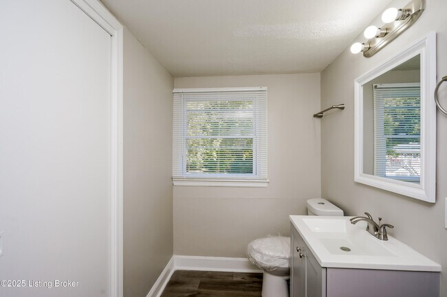 Building Photo - 3702 Iron Horse Way
