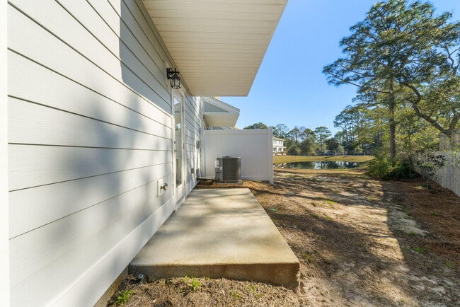Building Photo - 73 Sandhill Pines Dr