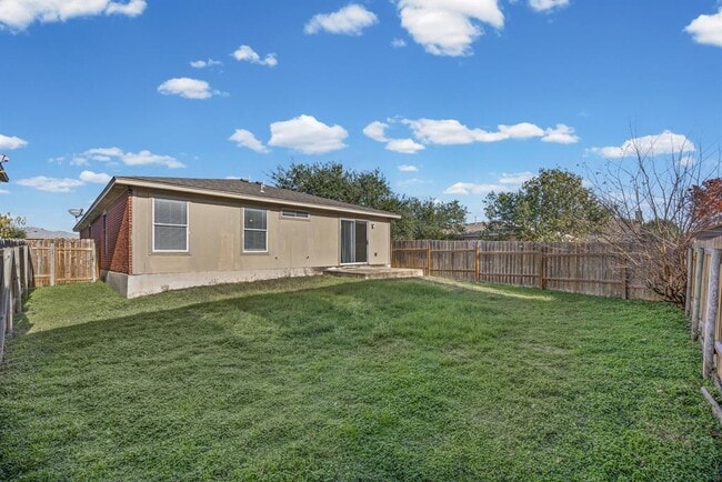 Building Photo - 17611 Wiseman Dr