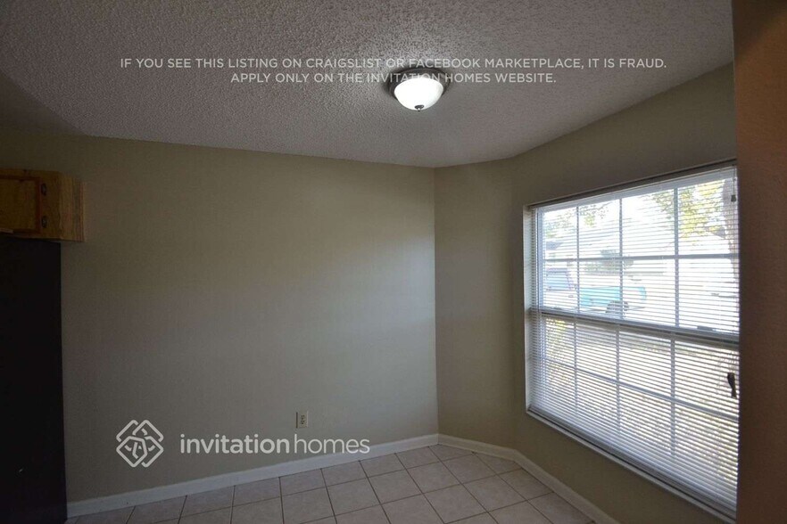 Building Photo - 4636 E Eastwind Dr