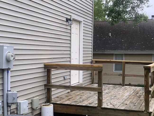 Building Photo - Available July 31st , 2026!!