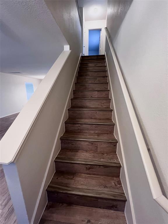 Building Photo - 804 Palo Duro Dr