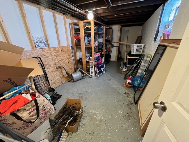 Building Photo - 3707 N Nora Ave