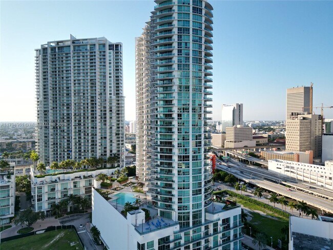 Primary Photo - 350 S Miami Ave