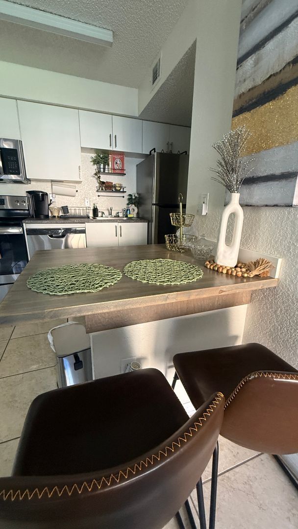 Building Photo - Charming 1bed 1bath Condo in Kissimmee