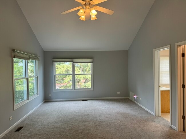 Building Photo - 1N061 Mission Ct