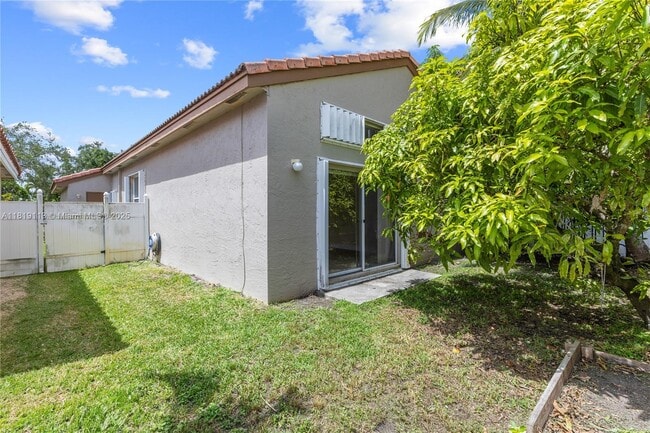 Building Photo - 18057 SW 30th Ct