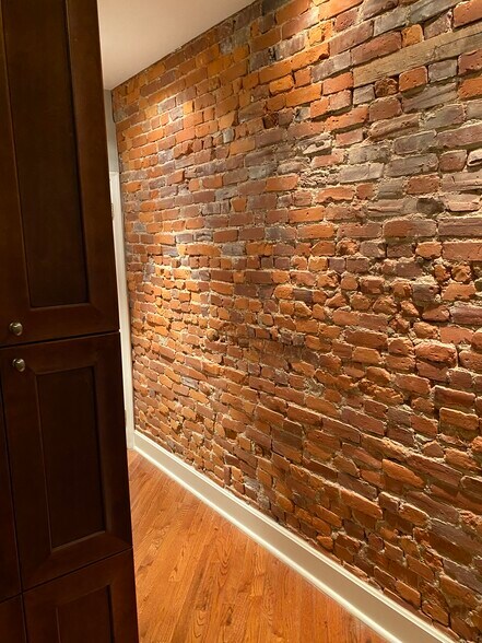 Building Photo - 4243 Ridge Ave