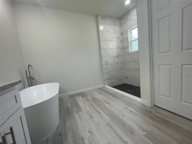 Building Photo - 3364 SW 165th Loop