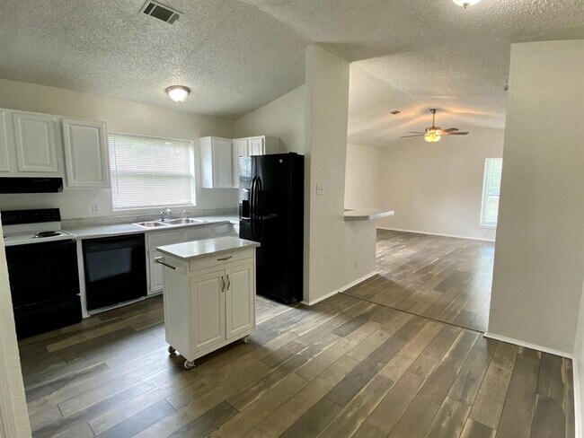 Building Photo - 9661 Farm to Market 548