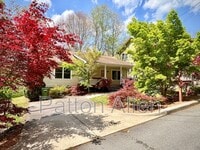 Building Photo - 313 Westover Dr