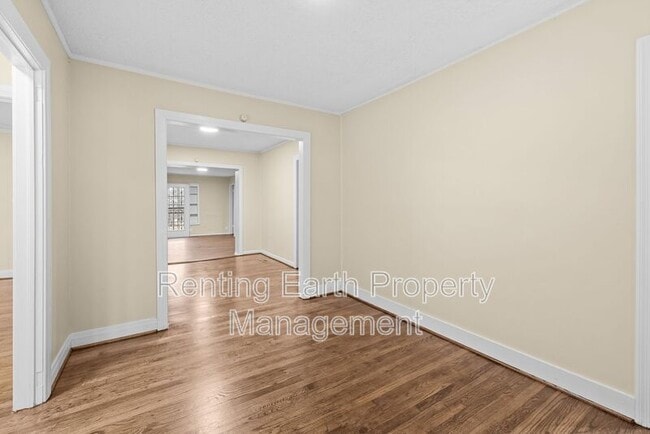 Building Photo - 1619 31st St Ensley