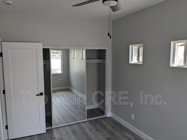 Primary Photo - 4343 Bancroft St