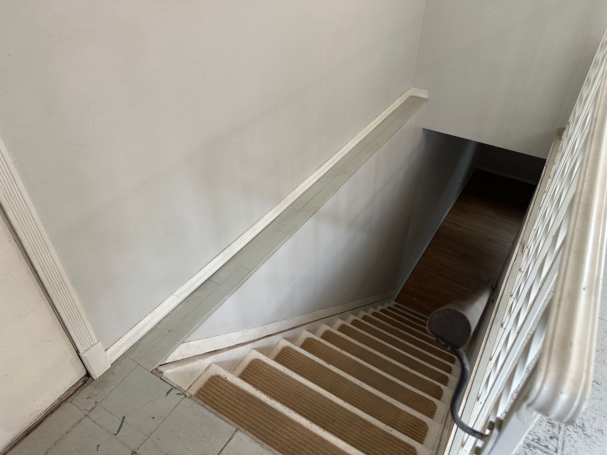 Stairs: Garden Level Basement - 5777 Tuckerman Ln