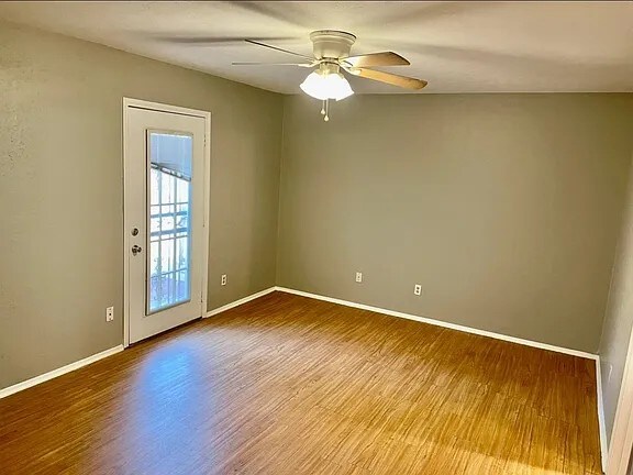 Building Photo - 2111 Croft Rd