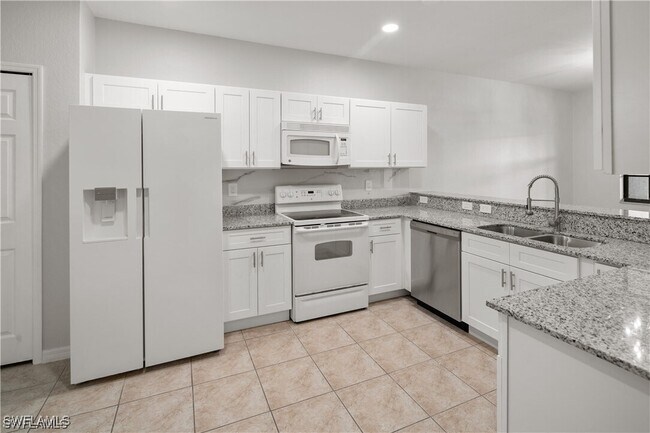 Building Photo - 15610 Summit Pl Cir