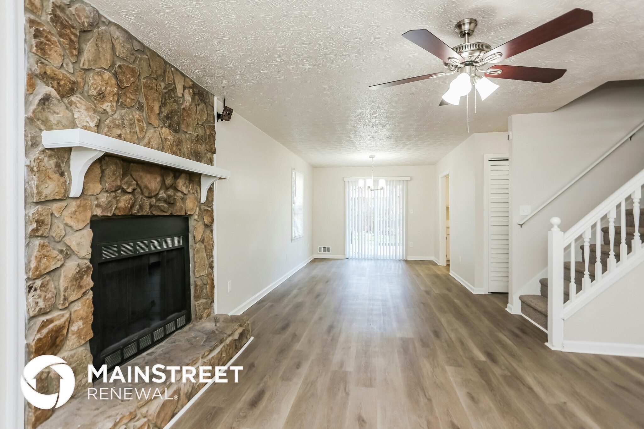 Building Photo - 570 Knollwood Dr