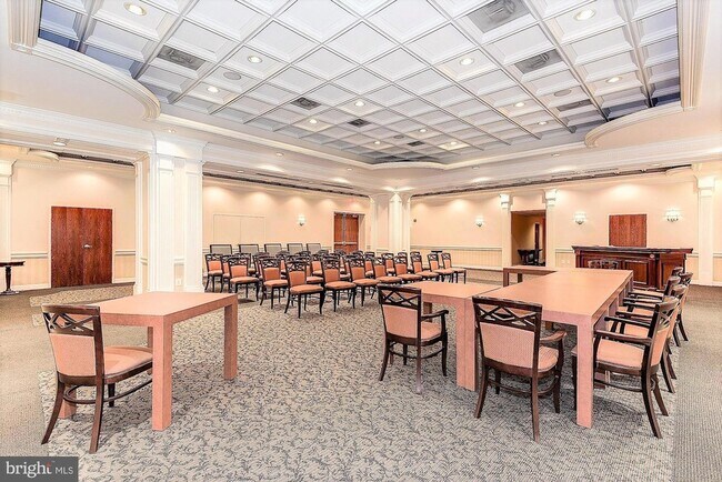 Building Photo - 4515 Willard Ave