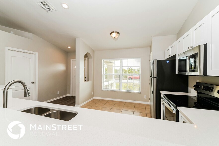 Building Photo - 4114 4th St SW