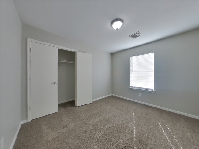 Building Photo - 21918 Willow Shade Ln