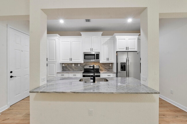Building Photo - 8332 NW 7th Ct