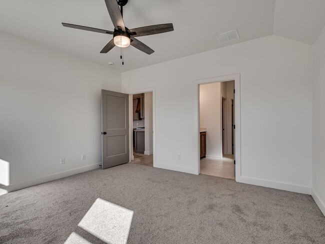 Building Photo - Brand New Home in Noble!