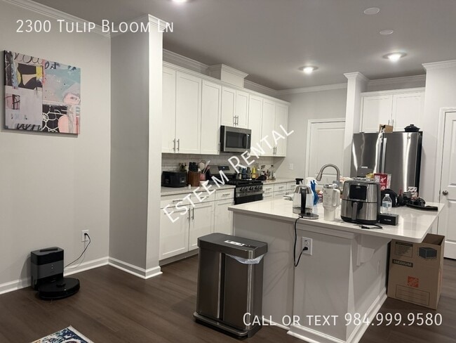 Building Photo - 2300 Tulip Bloom Ln