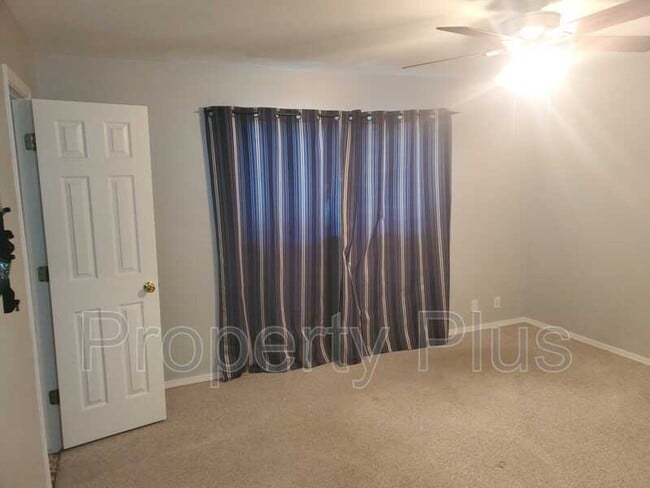 Building Photo - 5332 N 82nd St