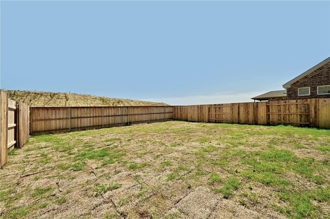 Building Photo - 806 Pepperbark Loop