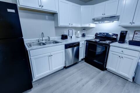 Building Photo - 18 S Catherine St