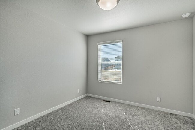 Building Photo - 5720 Slate River Pl