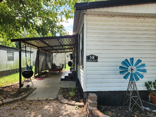 Building Photo - 3939 Colbert Rd