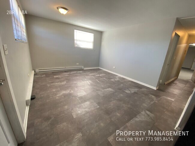 Building Photo - 2208 Hebron Ave