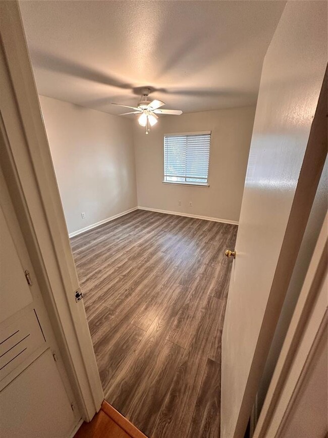 Building Photo - 1725 Toomey Rd