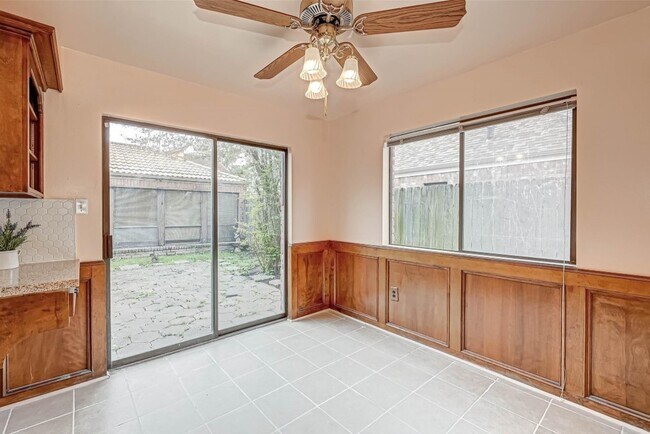 Building Photo - 12815 Ashford Chase Dr