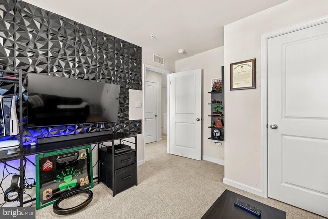 Building Photo - 154 Hannock St