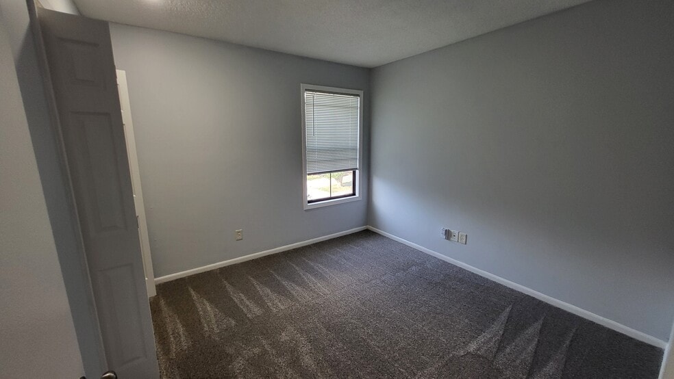 Building Photo - 14038 Dornoch St