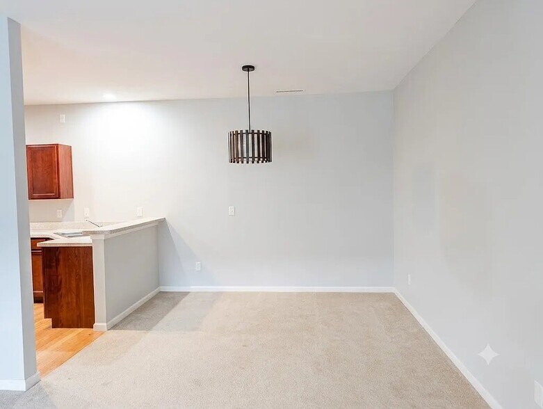 Building Photo - 13415 White Granite Dr