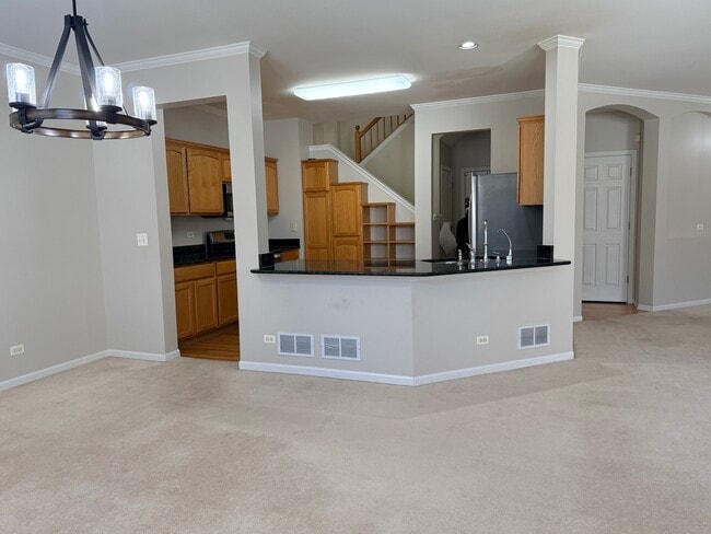 Building Photo - 2305 Sandy Creek Dr