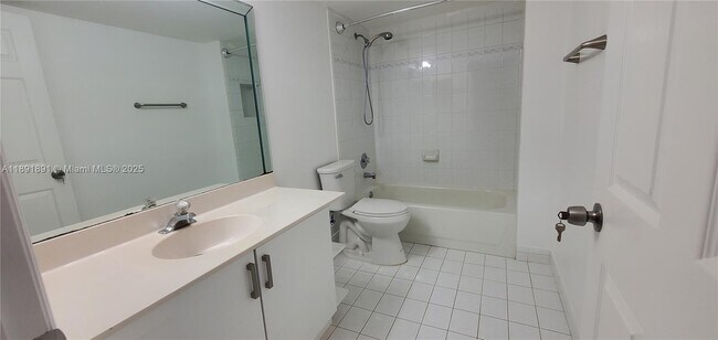 Building Photo - 9656 SW 138th Ave