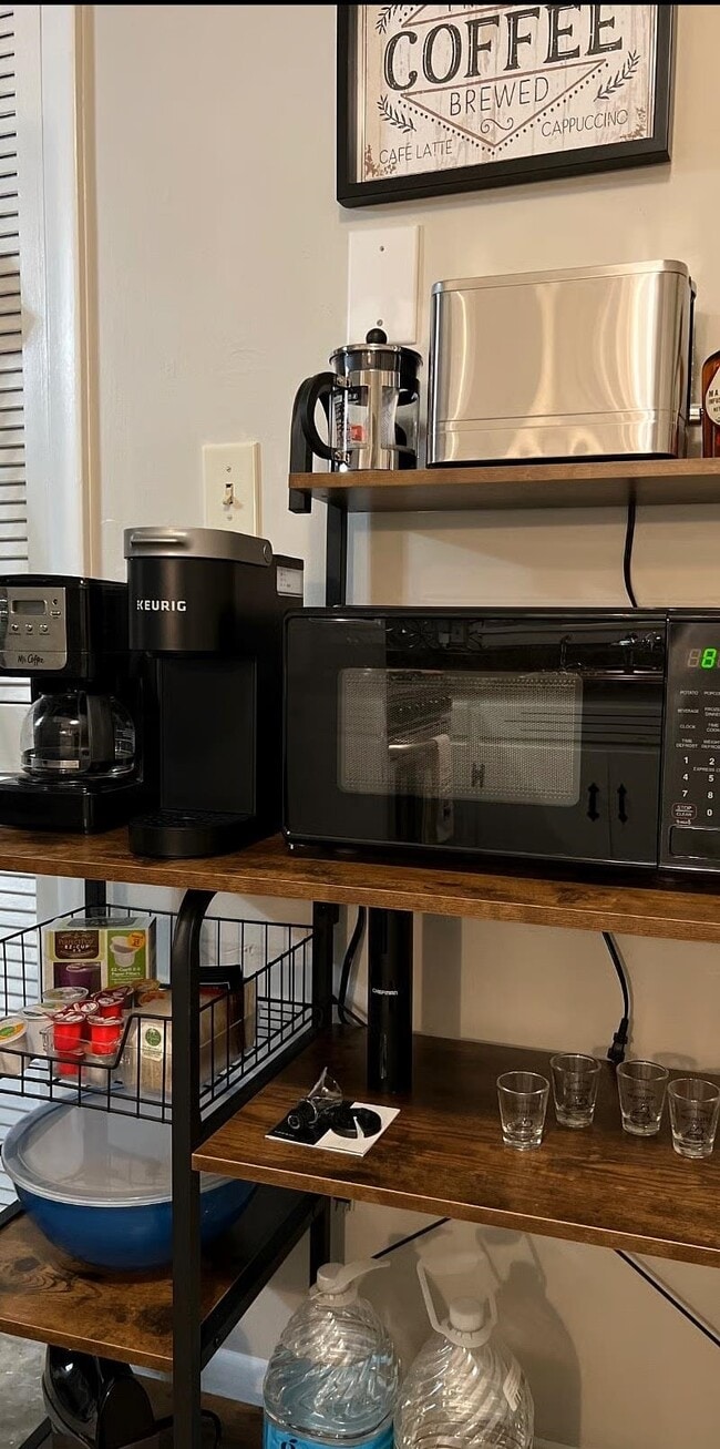 Building Photo - 1205 Carter Rd