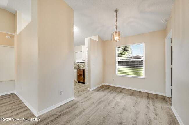 Building Photo - 2540 Wild Wood Dr