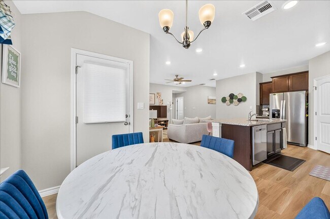 Building Photo - 7749 Bronco Buster Dr
